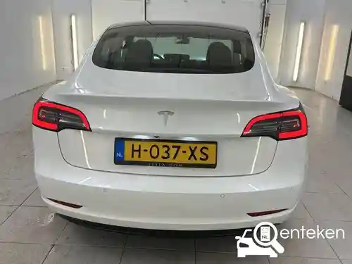 Tesla Model 3 Standard Range Plus 2020