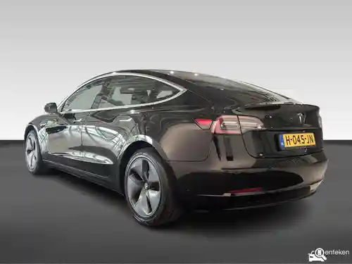 Tesla Model 3 Standard Range Plus 2020