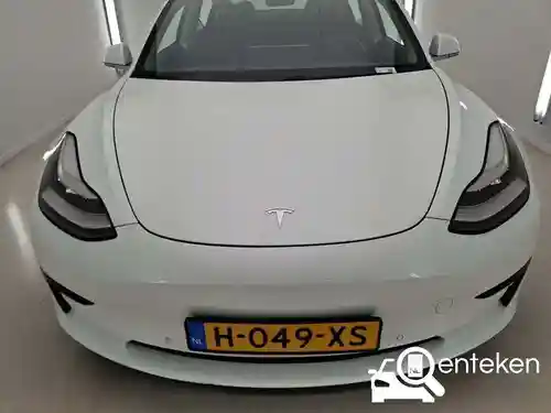 Tesla Model 3 Standard Range Plus 2020