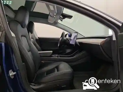Tesla Model 3 Standard Range Plus 2020