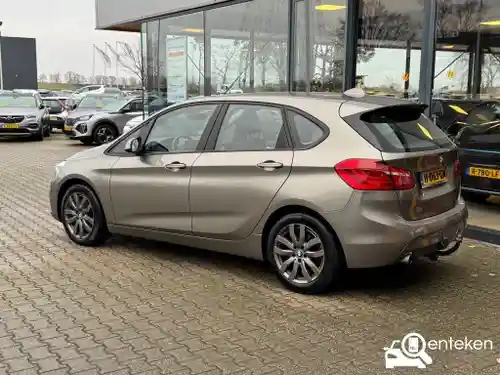 BMW 218i Active Tourer 2015