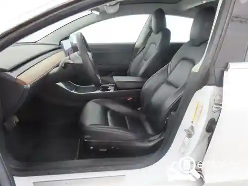 Tesla Model 3 Standard Range Plus 2020
