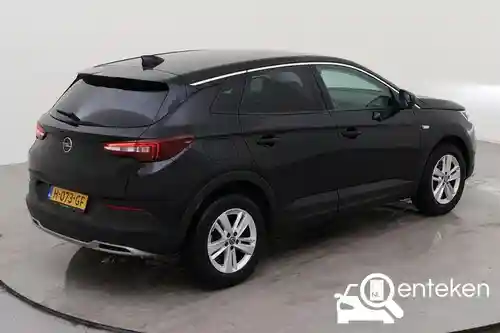 Opel Grandland X 1.2 DI Turbo 2020