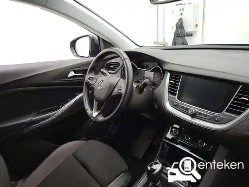 Opel Grandland X 1.2 DI Turbo 2020