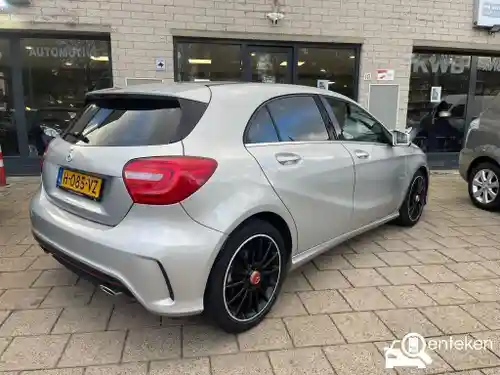 Mercedes-Benz A 180 2013