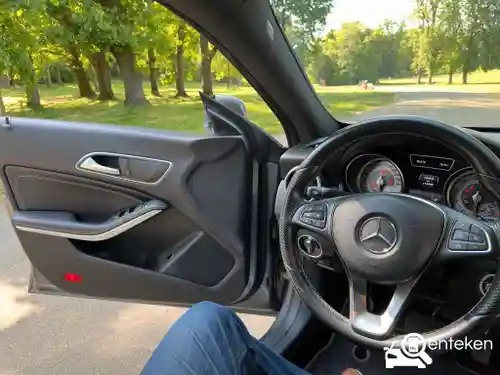Mercedes-Benz CLA Coupé 200 2015
