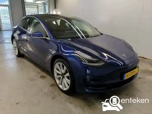 Tesla Model 3 Standard Range Plus 2020