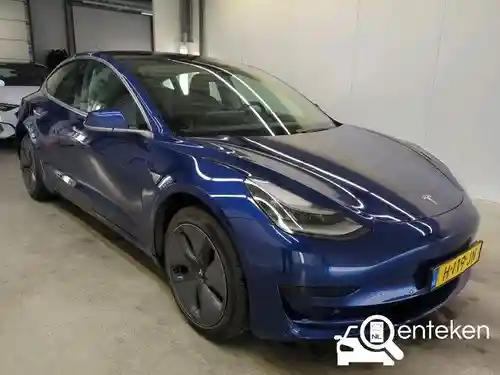 Tesla Model 3 Standard Range Plus 2020