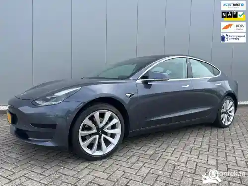 Tesla Model 3 Standard Range Plus 2020