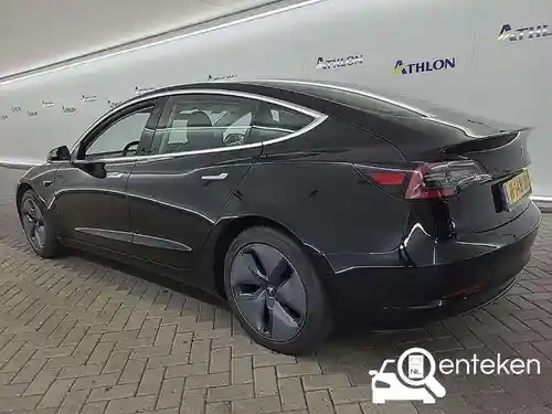 Tesla Model 3 Standard Range Plus 2020