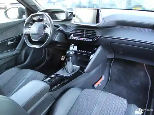 Peugeot 2008 1.2 PureTech 130 2020