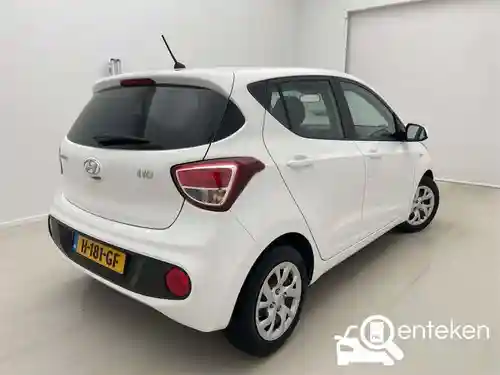 Hyundai i10 1.0 blue 2020