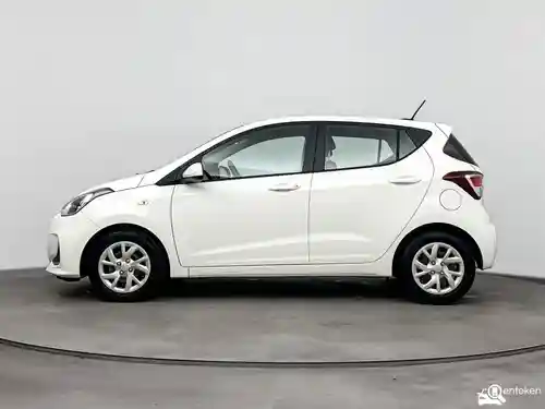Hyundai i10 1.0 blue 2020