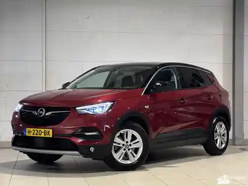 Opel Grandland X 1.2 DI Turbo 2020