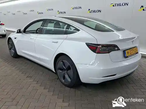 Tesla Model 3 Standard Range Plus 2020