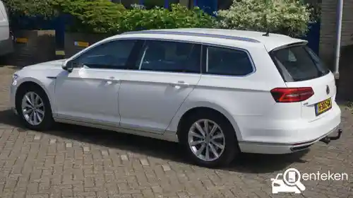 VW Passat Variant GTE 2016