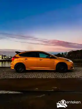 Ford Focus ST 2.0 EcoBoost 2013