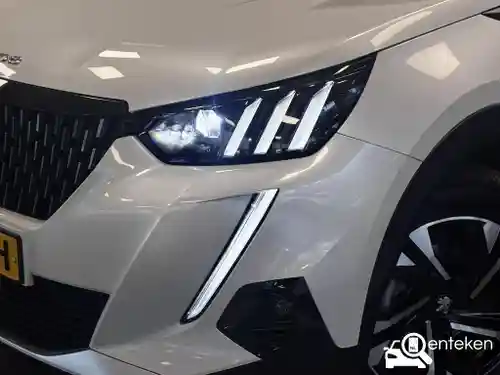Peugeot 2008 1.2 PureTech 130 2020