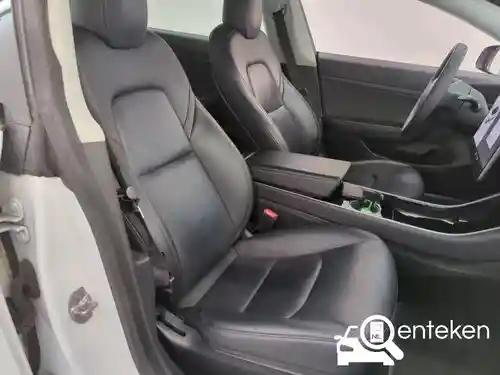 Tesla Model 3 Standard Range Plus 2020