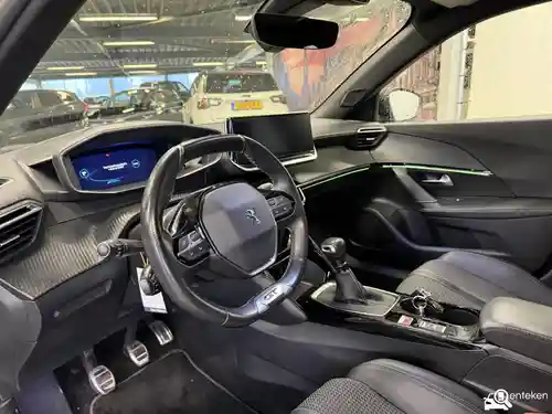 Peugeot 2008 1.2 PureTech 130 2020