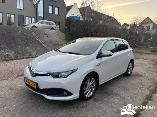 Toyota Auris 1.8 Hybrid 2016