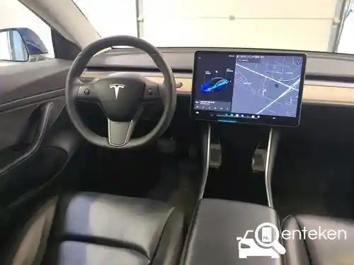 Tesla Model 3 Standard Range Plus 2020