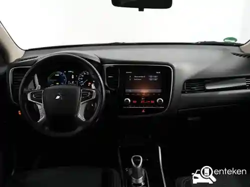 Mitsubishi Outlander 2.4 Plug-In Hybrid 2020