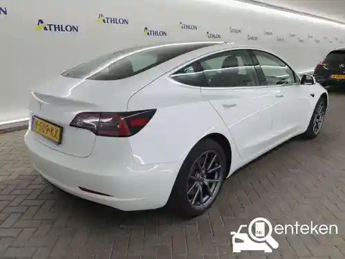 Tesla Model 3 Standard Range Plus 2020
