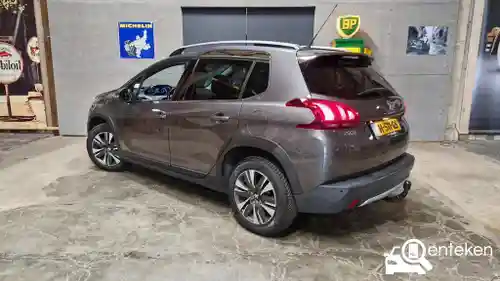 Peugeot 2008 1.2 PureTech 110 2016