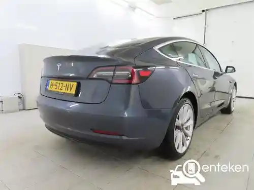 Tesla Model 3 Standard Range Plus 2020