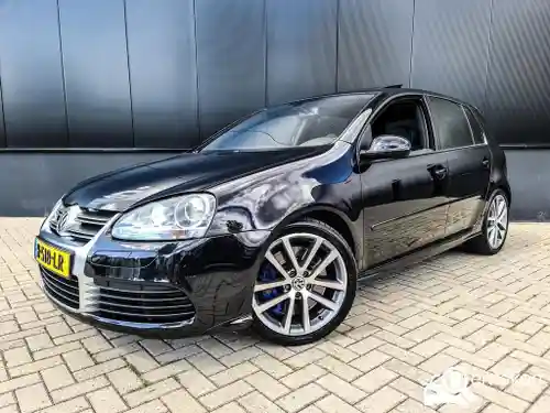 VW Golf R32 2007
