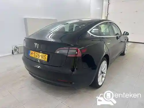 Tesla Model 3 Standard Range Plus 2020