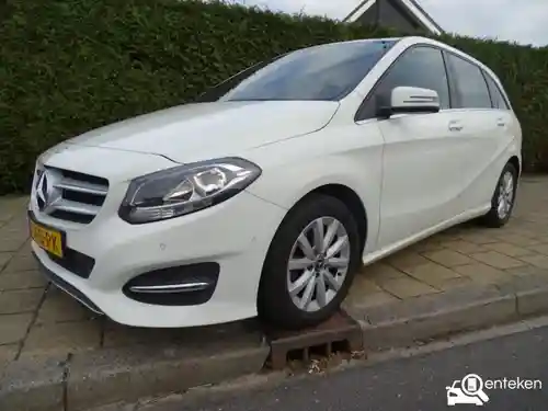 Mercedes-Benz B 180 2016