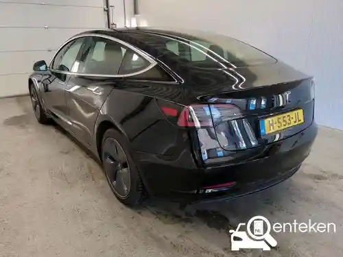 Tesla Model 3 Standard Range Plus 2020
