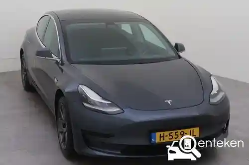Tesla Model 3 Standard Range Plus 2020