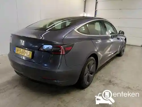 Tesla Model 3 Standard Range Plus 2020
