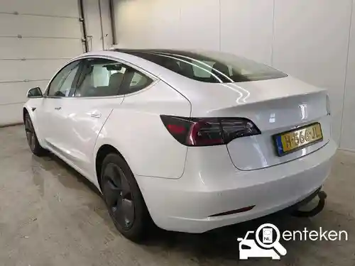 Tesla Model 3 Standard Range Plus 2020