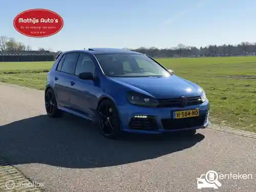 VW Golf R 2010