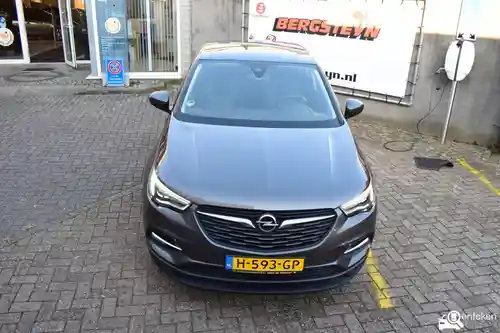 Opel Grandland X 1.2 DI Turbo 2020