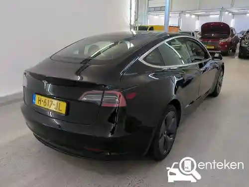 Tesla Model 3 Standard Range Plus 2020