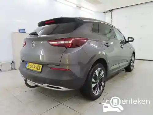 Opel Grandland X 1.2 DI Turbo 2020
