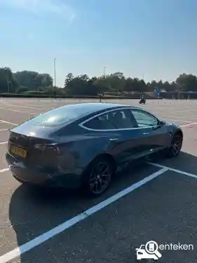 Tesla Model 3 Standard Range Plus 2020