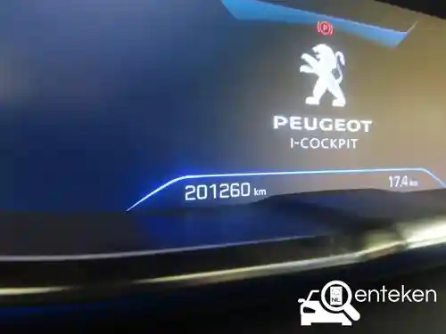 Peugeot 3008 1.2 PureTech 130 2021