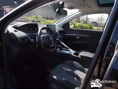 Peugeot 5008 1.2 PureTech 130 2020
