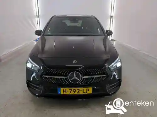 Mercedes-Benz B 180 2020
