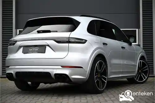Porsche Cayenne 2020