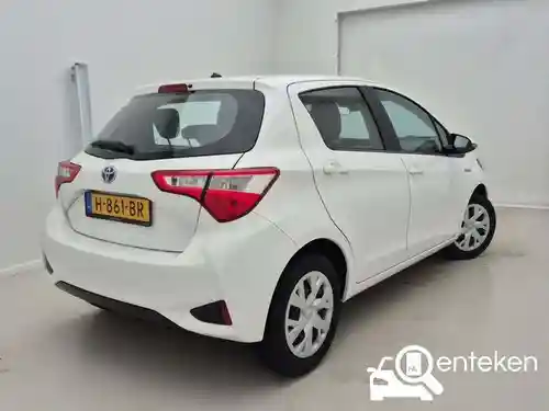 Toyota Yaris 1.5 Hybrid 2020