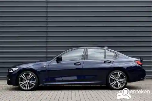 BMW 330e 2020