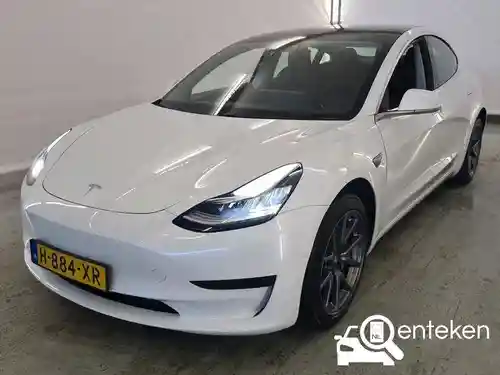 Tesla Model 3 Standard Range Plus 2020