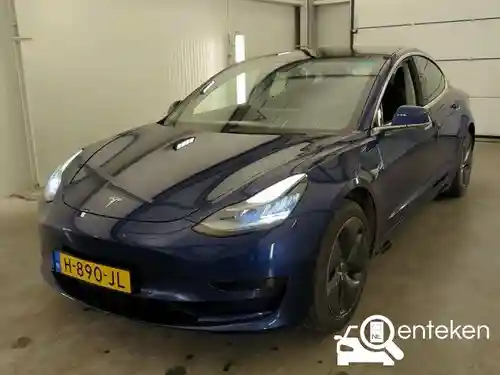 Tesla Model 3 Standard Range Plus 2020